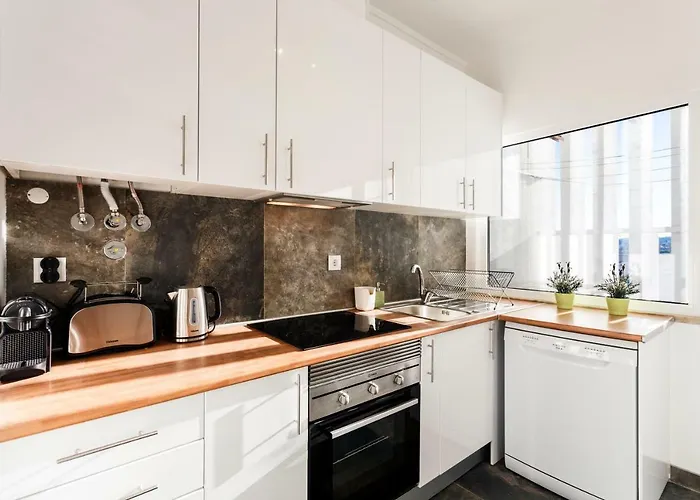 Whome | Anjos Premium #8 Lisboa